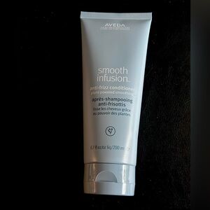 2/$30 - AVEDA Smooth Infusion Anti-Frizz Conditioner - Light Gray